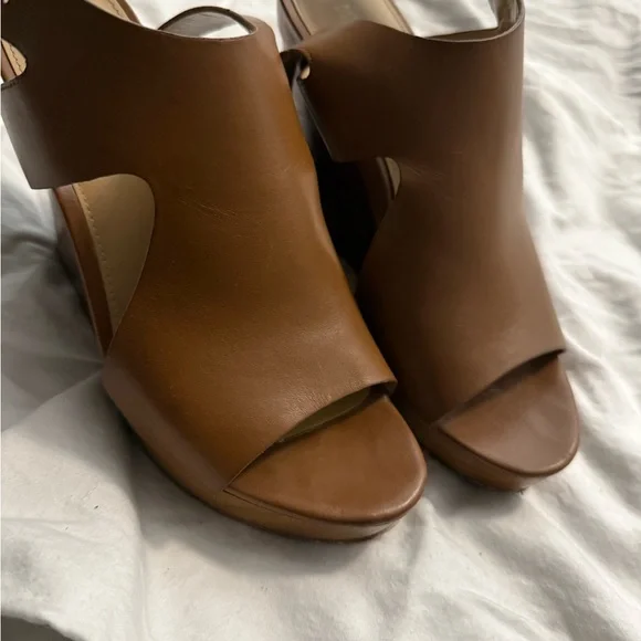 MICHAEL Michael Kors Tan Wedge Sandals - Picture 2 of 4